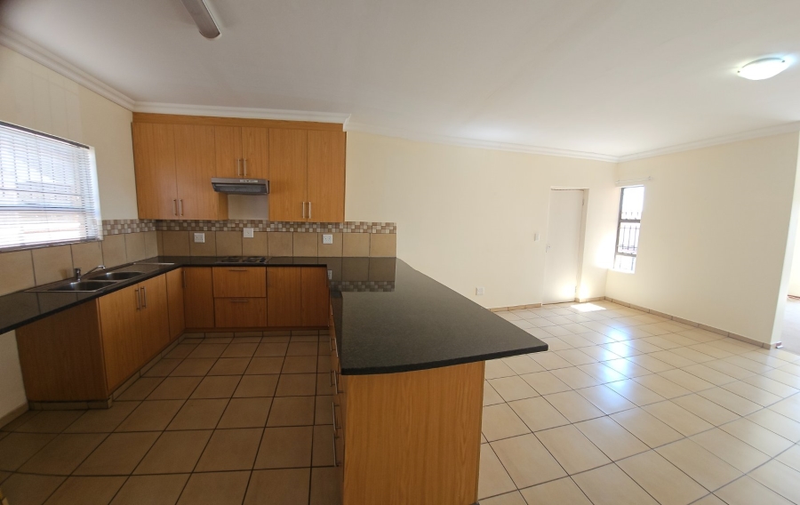 2 Bedroom Property for Sale in Langenhovenpark Free State